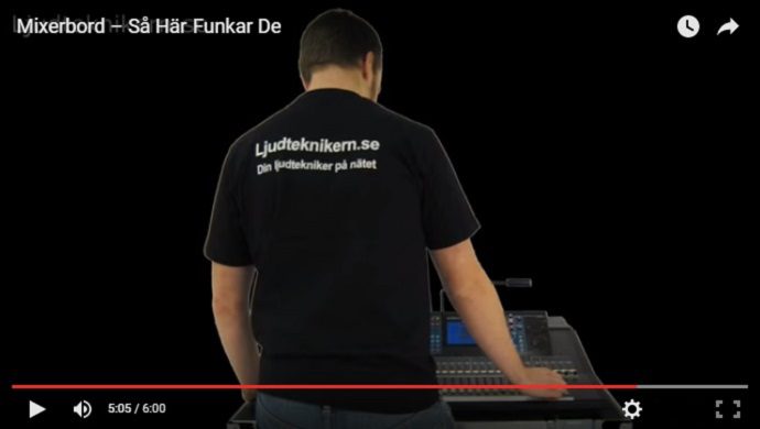 Ljudteknikern vid sitt mixerbord