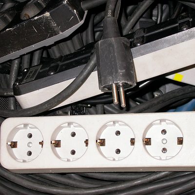 Elkabel förgreningsdosa för 230 volt.